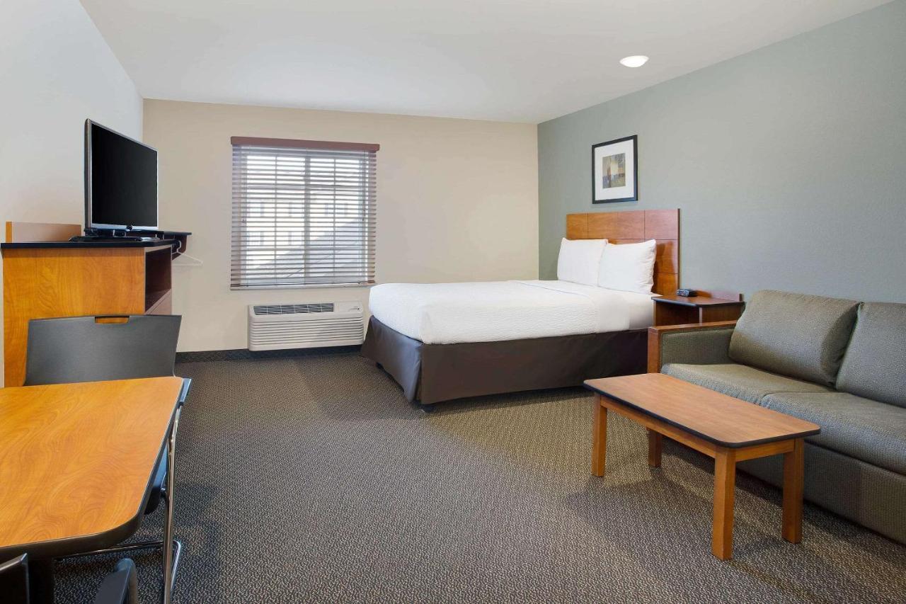 Woodspring Suites Columbus North I-270 Bagian luar foto