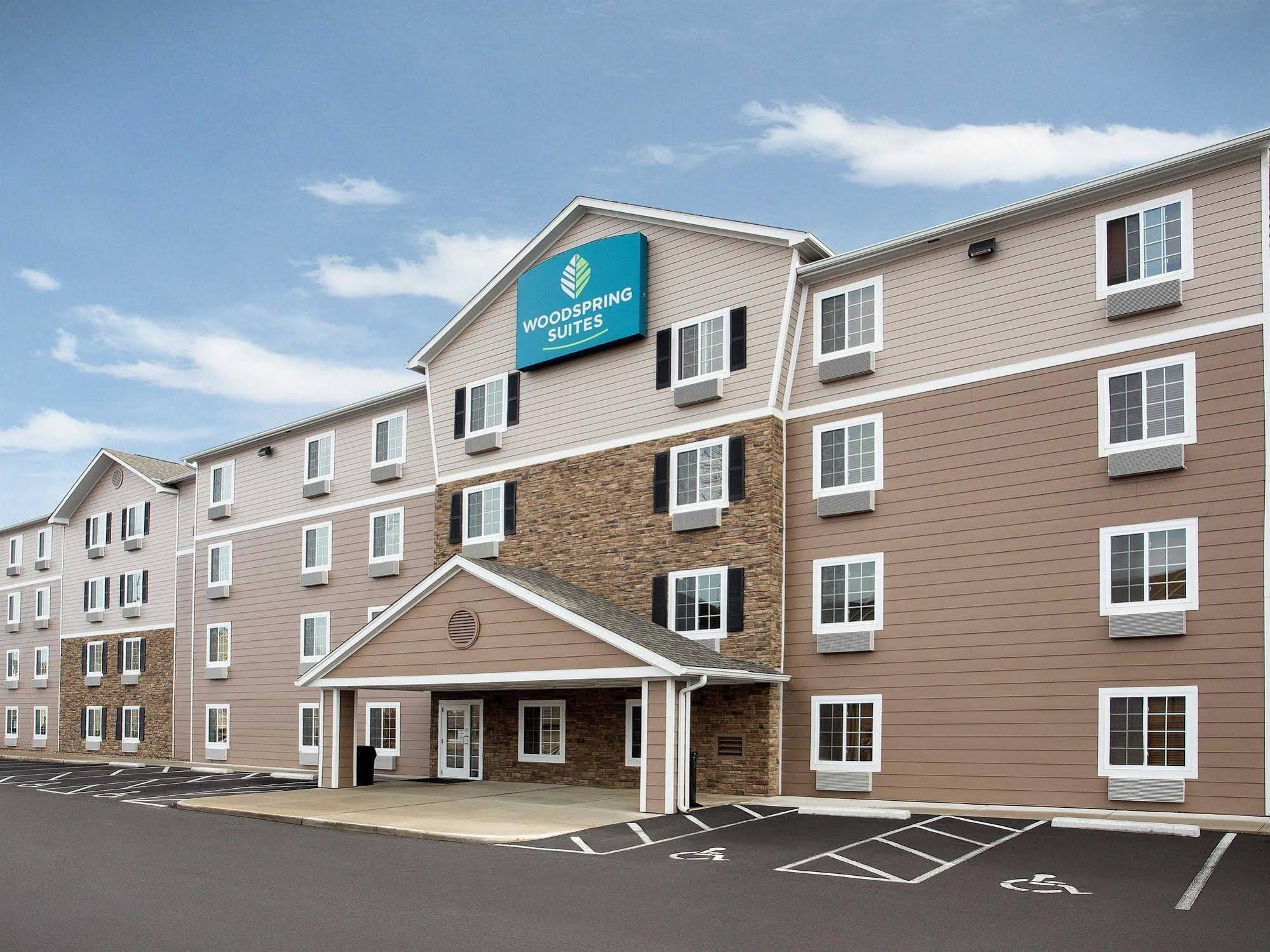 Woodspring Suites Columbus North I-270 Bagian luar foto