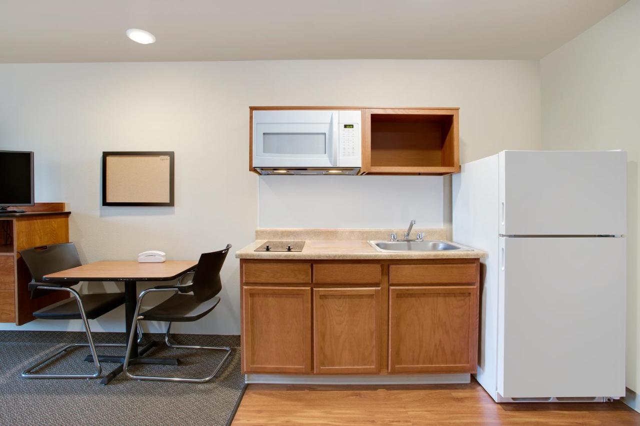 Woodspring Suites Columbus North I-270 Bagian luar foto