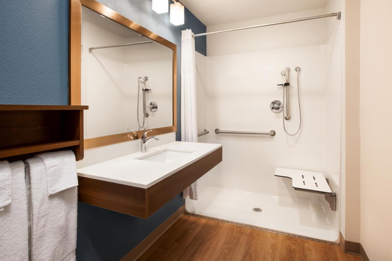 Woodspring Suites Columbus North I-270 Bagian luar foto