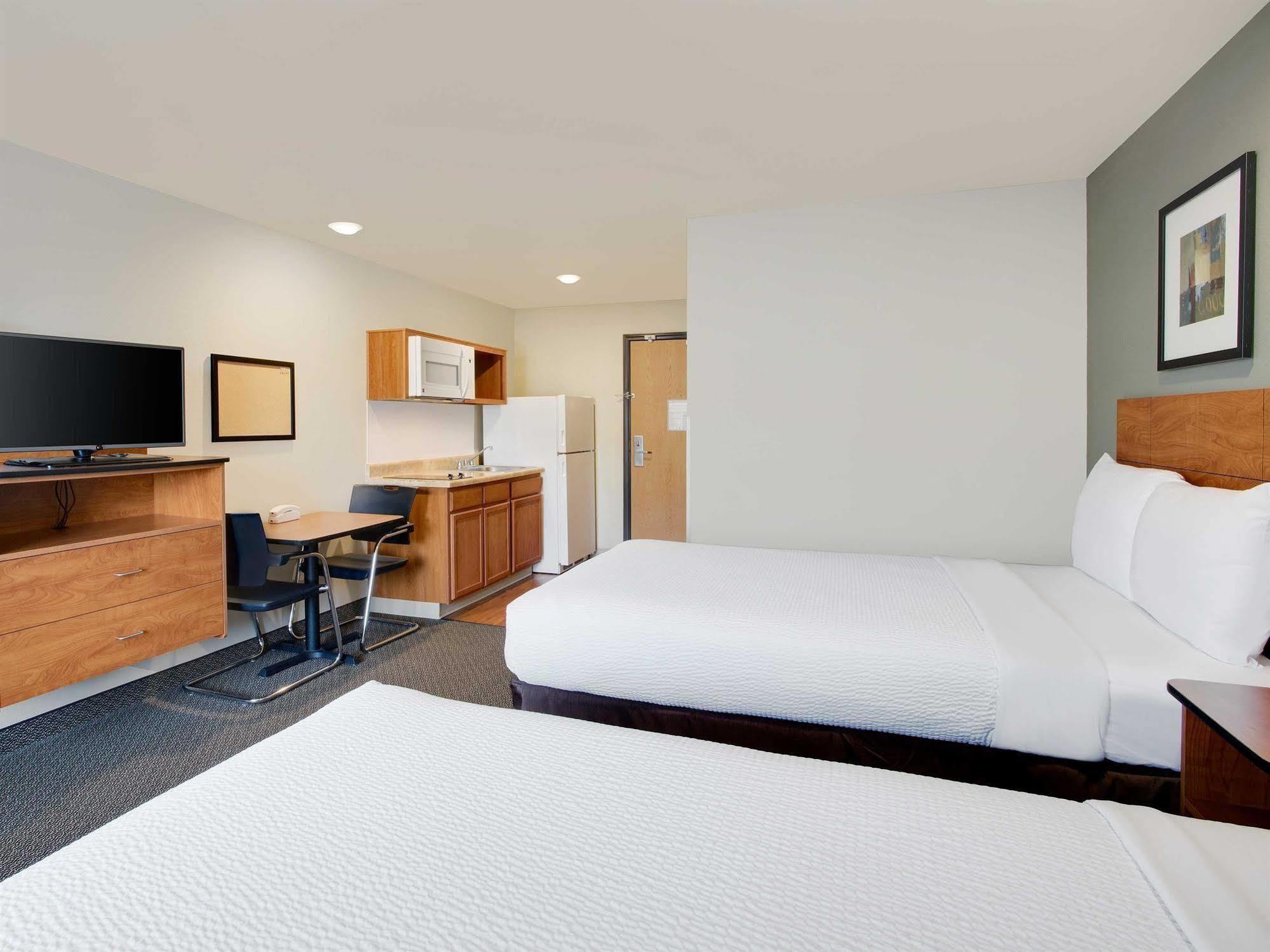 Woodspring Suites Columbus North I-270 Bagian luar foto