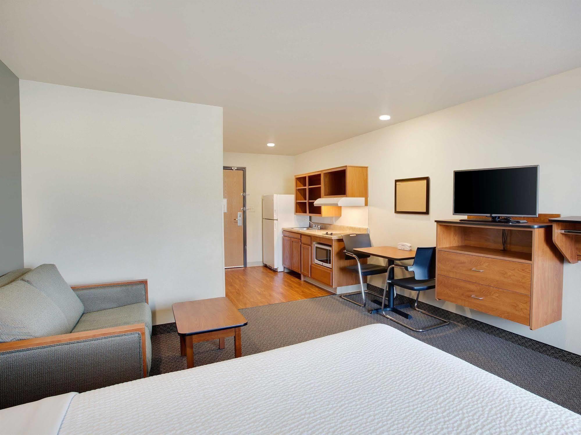 Woodspring Suites Columbus North I-270 Bagian luar foto